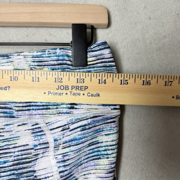 Lululemon Inspire Crop Blurry Belle Multi Print Medium Rise Women’s Size 8 - Picture 9 of 11